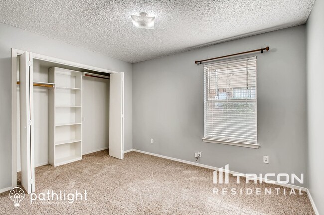 Building Photo - 5705 Teal Ridge Dr