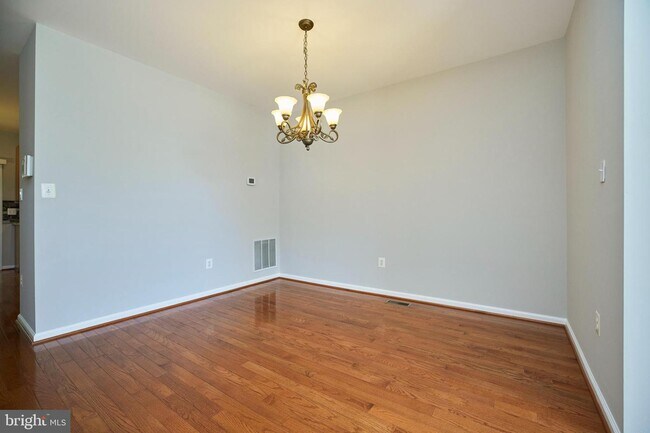Foto del edificio - 20929 Glenburn Terrace