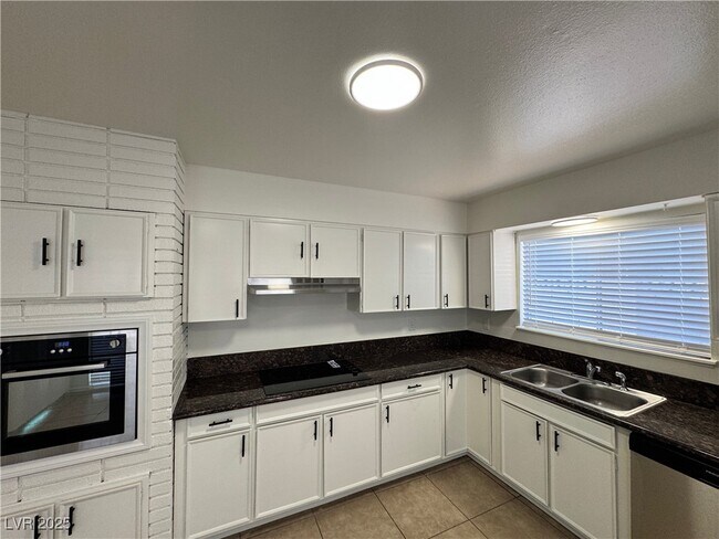 Foto del edificio - 2539 Winterwood Blvd