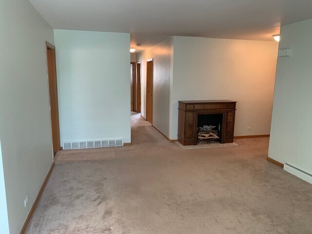 Building Photo - 8849 N Wisner St