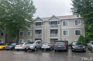 Building Photo - Room in Condo on Collegiate Cir