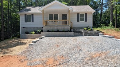 Building Photo - 3 Woodland Hills Dr
