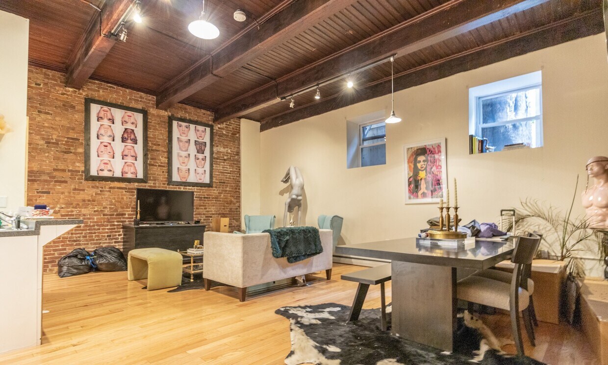 25 Saint Marys Ct, Brookline, MA 02446 Condo for Rent in Brookline