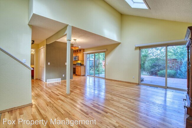 Building Photo - 4 br, 1.5 bath House - 4438 Driftwood Place