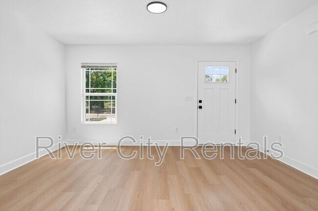 Foto del edificio - 5512 Crockett Ct