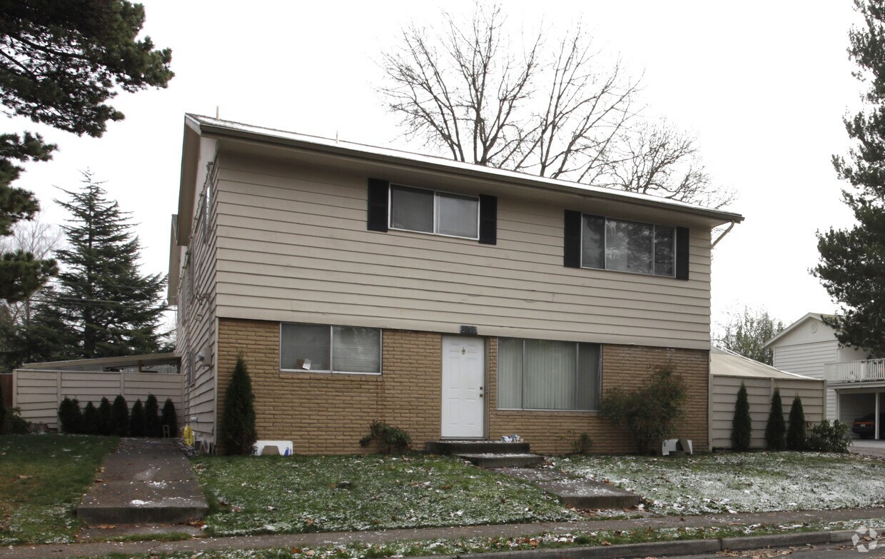 Primary Photo - 3490 SW 125th Ave