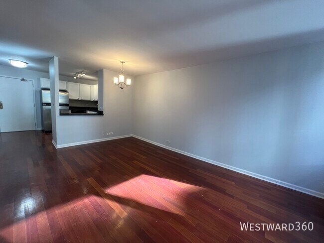 Foto del edificio - 222 E Pearson St