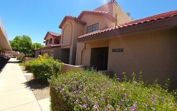 Building Photo - 8625 E Belleview Pl