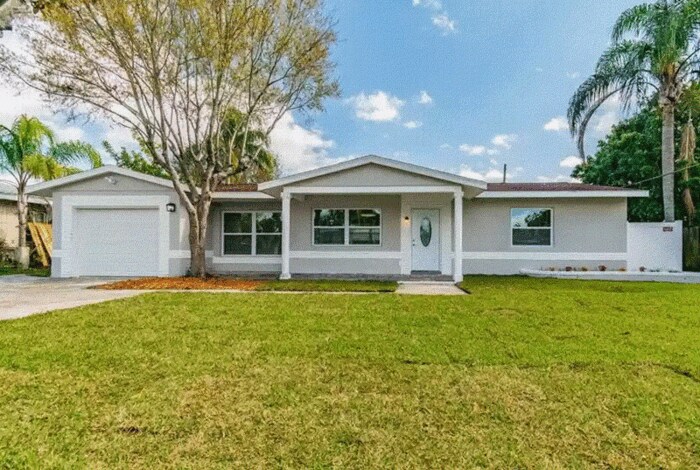 Primary Photo - 5235 60Th Street N, Kenneth City, FL, 33709