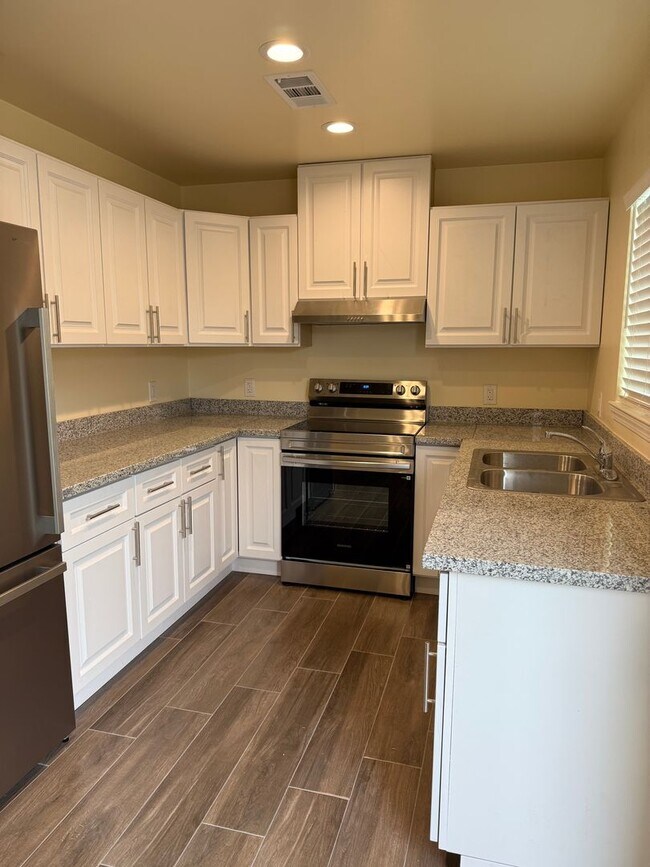 Foto del edificio - 1118 2nd St