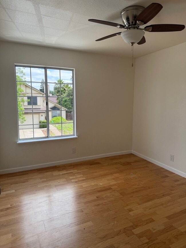 Building Photo - 8247 Derbyshire Cir