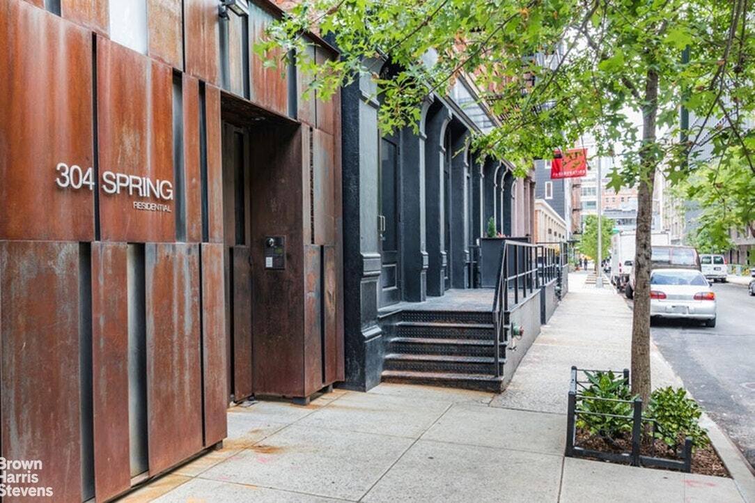 Foto principal - 304 Spring St