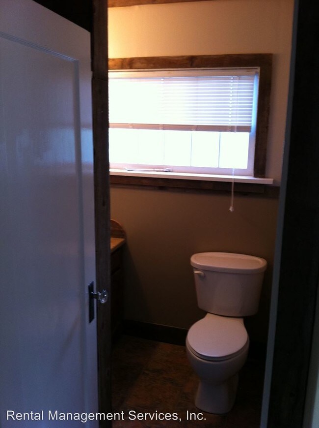 Foto del edificio - 1834 NE 38th Ave