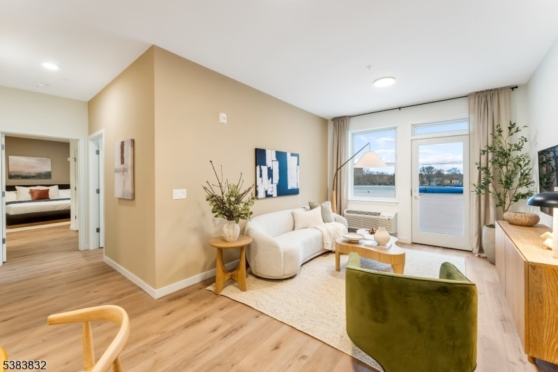 Primary Photo - 431 Dr Martin Luther King Jr Blvd