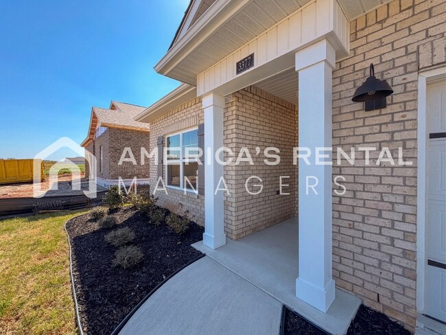 Foto del edificio - New Construction Home for Rent!