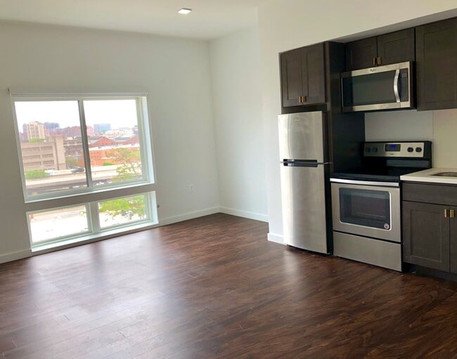 Interior Photo - 824 N Calvert St