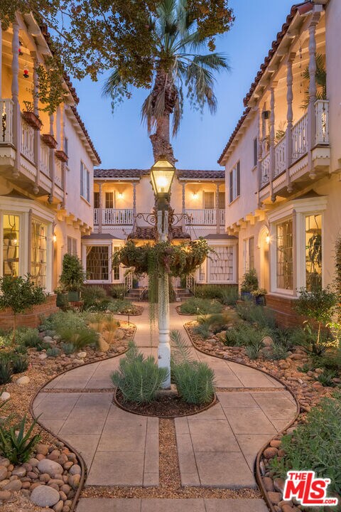 Foto del edificio - 1930 Rodney Dr