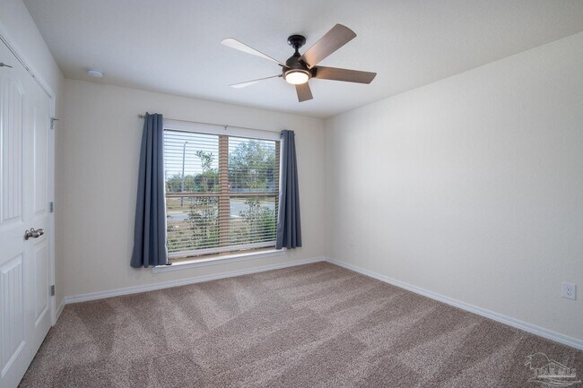 Building Photo - 4375 Thistle Pine Ct