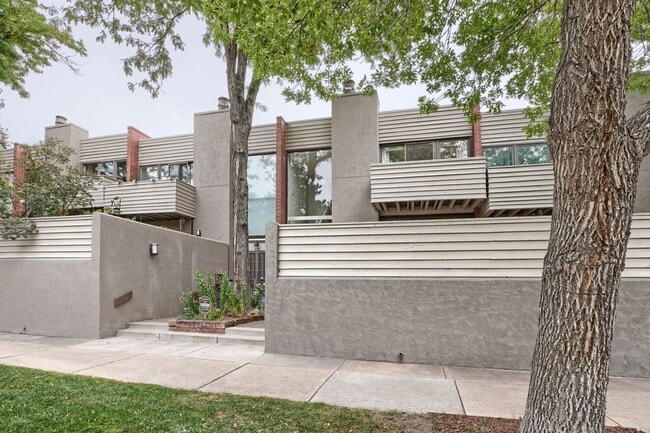 Photo - 468 Josephine St. Townhome