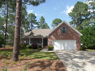 Building Photo - 10 Sawmill Rd E