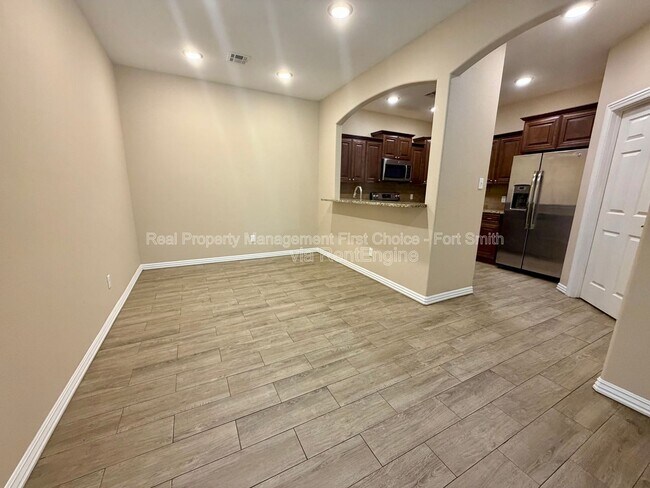 Building Photo - 6605 Leightyn Ln