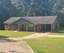 Building Photo - 301 English Rd
