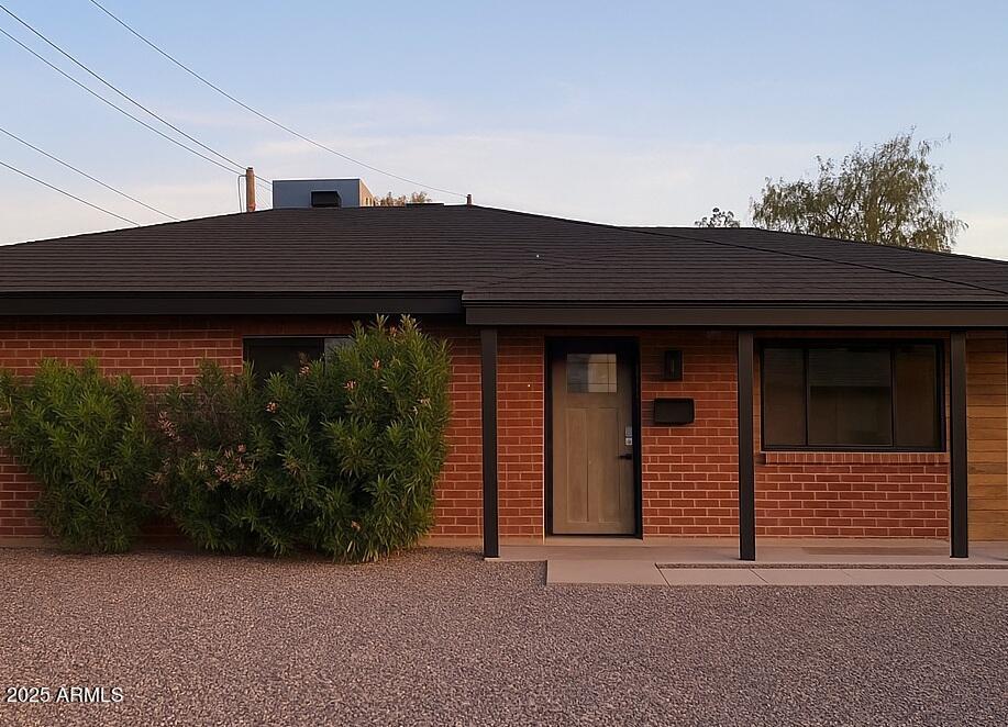 Foto principal - 2043 E Oak St