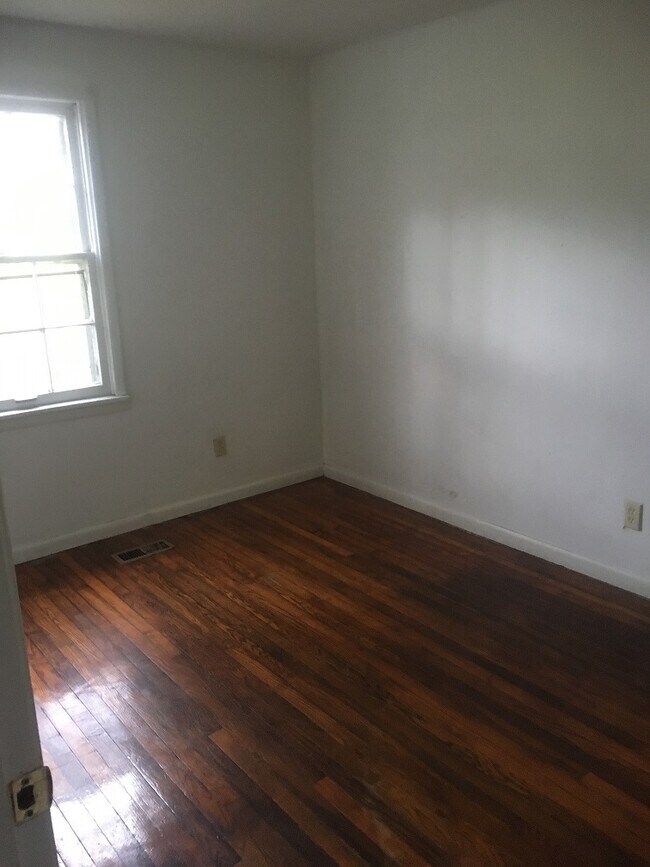 Foto del edificio - 104 Jarrett Ln
