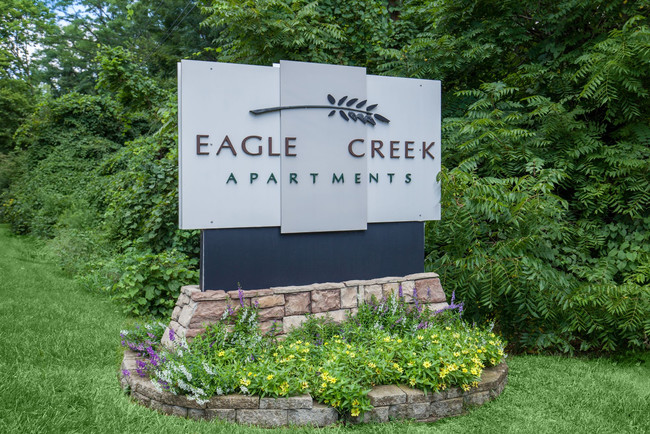 Foto del edificio - Eagle Creek Apartments