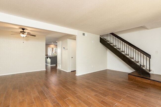 Building Photo - 4 Bedroom Townhome in Carlsbad's Tanglewood Community!