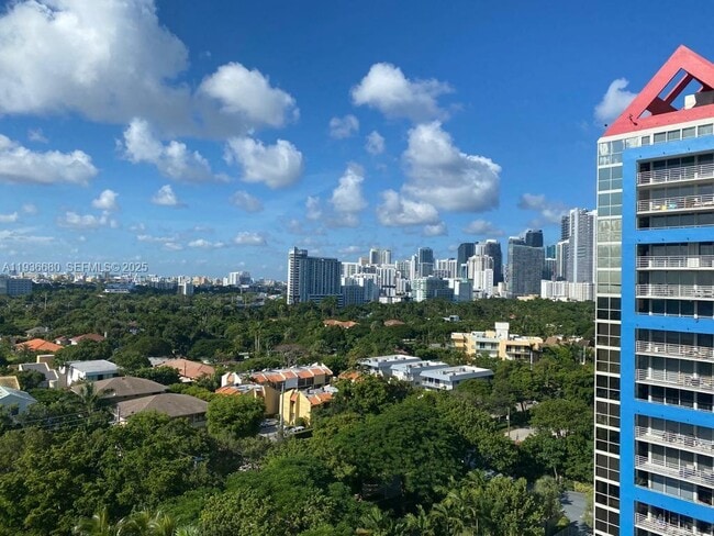 Foto del edificio - 2101 Brickell Ave