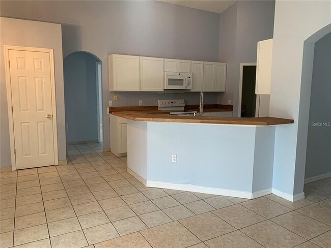 Building Photo - 2831 Berkshire Cir