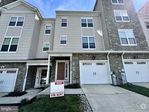 Building Photo - 3788 Bedford Dr