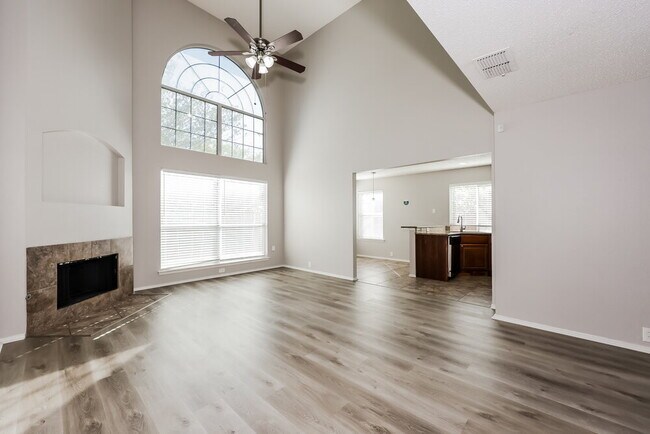 Foto del edificio - 8533 Tallahassee Ln