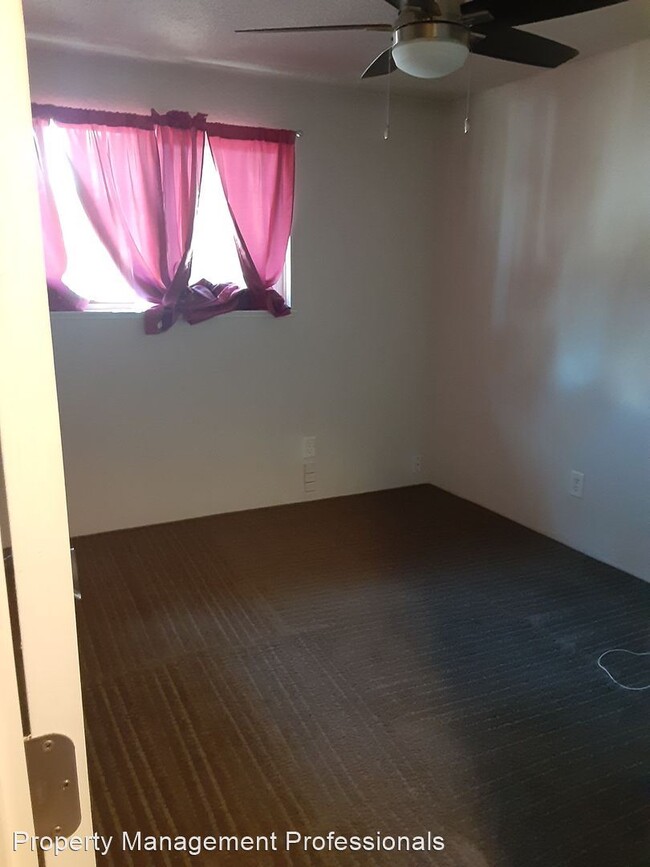 Foto del edificio - 3 br, 1.5 bath House - 1136 SW Spruce Street
