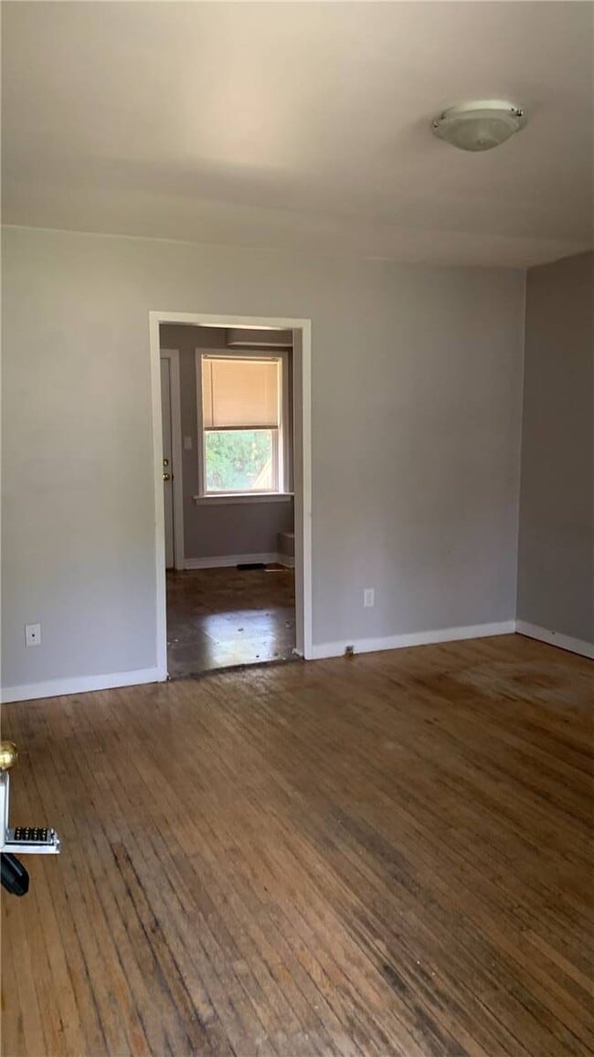 Building Photo - 1267 Clonsilla Ave