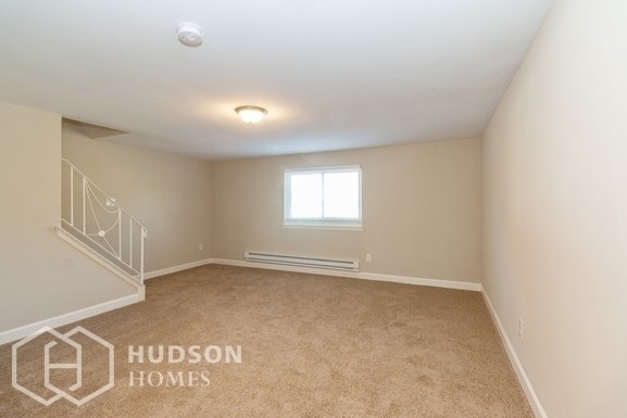 Building Photo - 7313 Hiola Rd