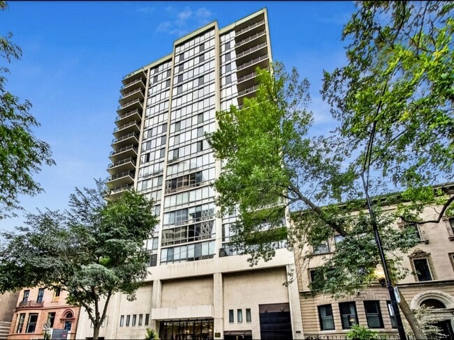 Building Photo - 1516 N State Pky