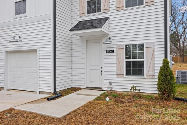 Foto del edificio - 1914 White St