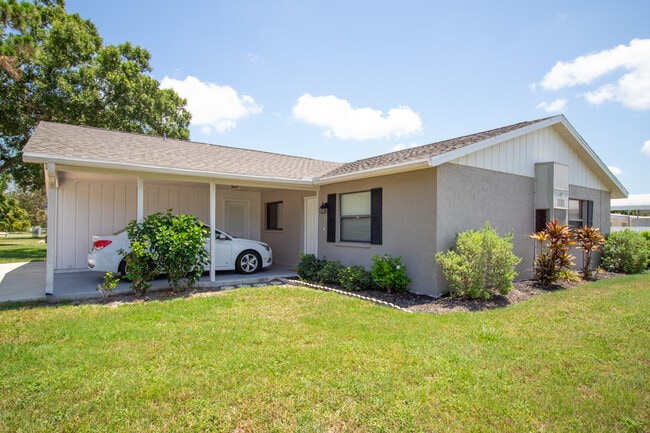 Foto del edificio - 4611 S School Ave