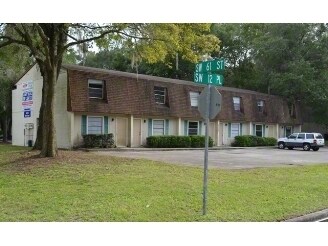 Foto principal - 6029 SW 12th Pl