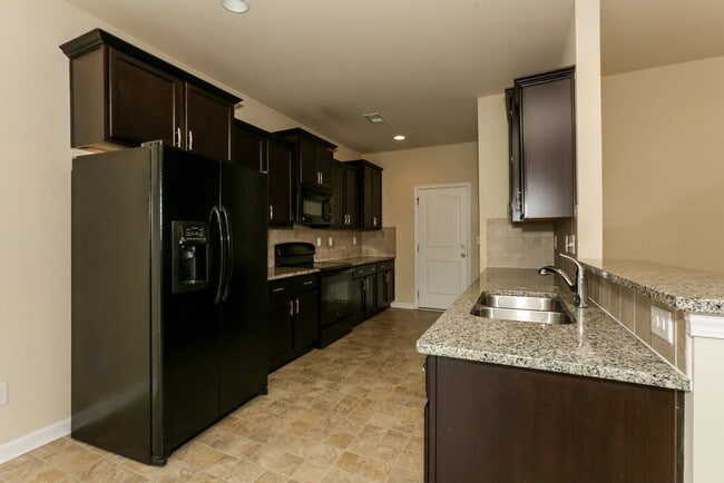 Building Photo - 434 Knothole Ln