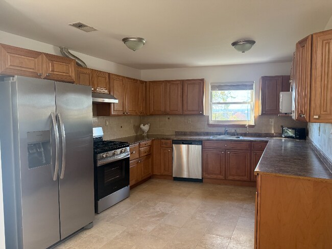 Foto del edificio - 147 Liberty Ave