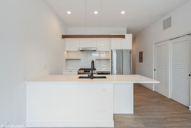 Foto del edificio - 4806 N Magnolia Ave