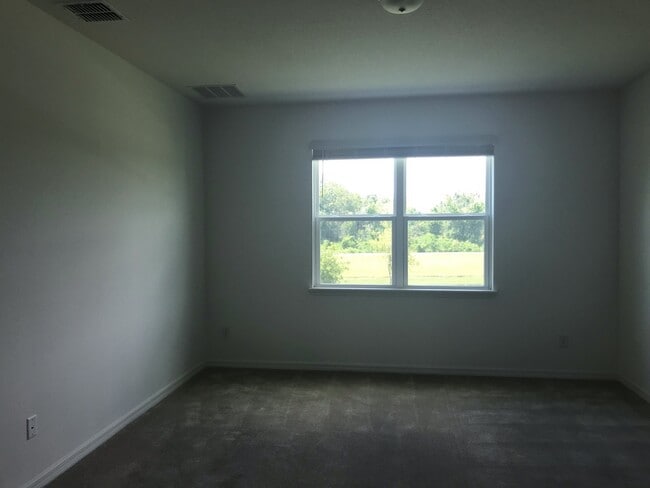 Building Photo - WOW OVER 4700 Sqft BRAND NEW  7 bedroom 4 ...