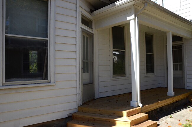 Building Photo - 1252 Harbert Ave