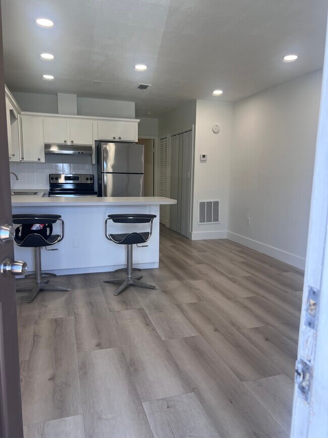 Sala de estar/Comedor - 1214 SW 30th Pl