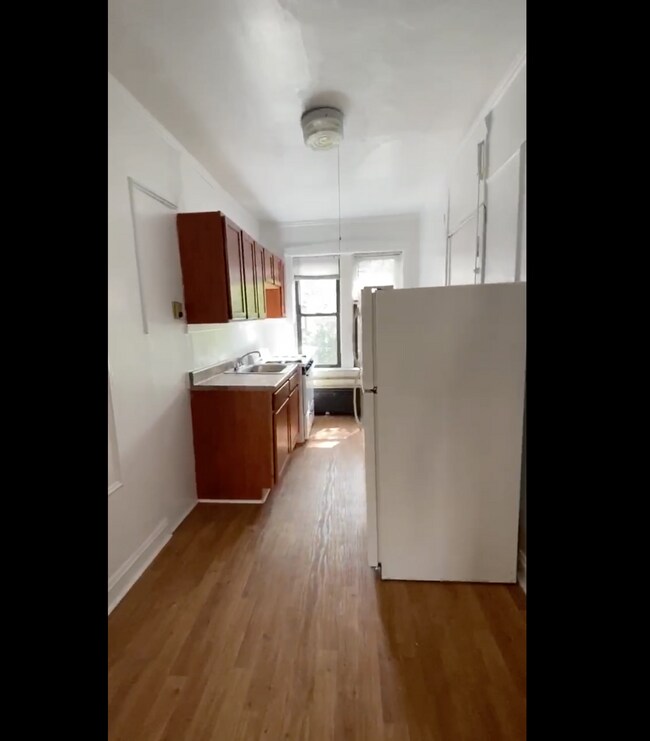 Kitchen - 2842 N Orchard St