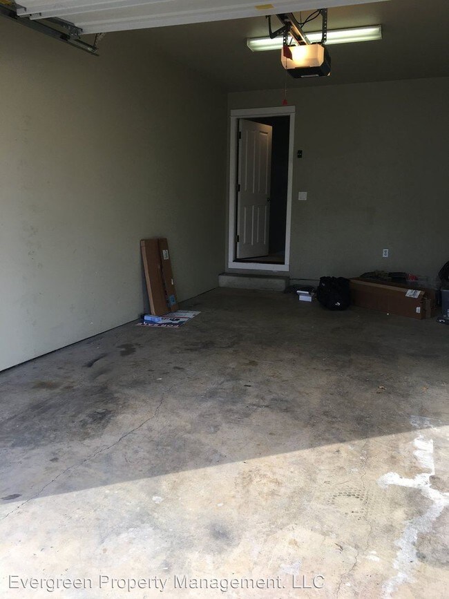 Foto del edificio - 1432 NE Village St