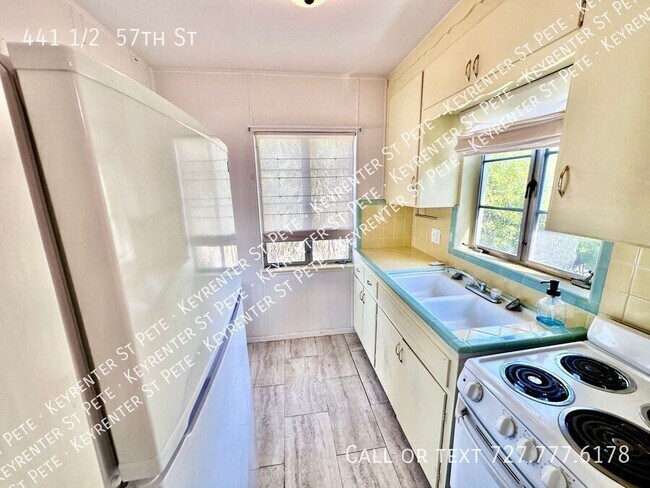 Foto del edificio - 441 1/2  57th St-